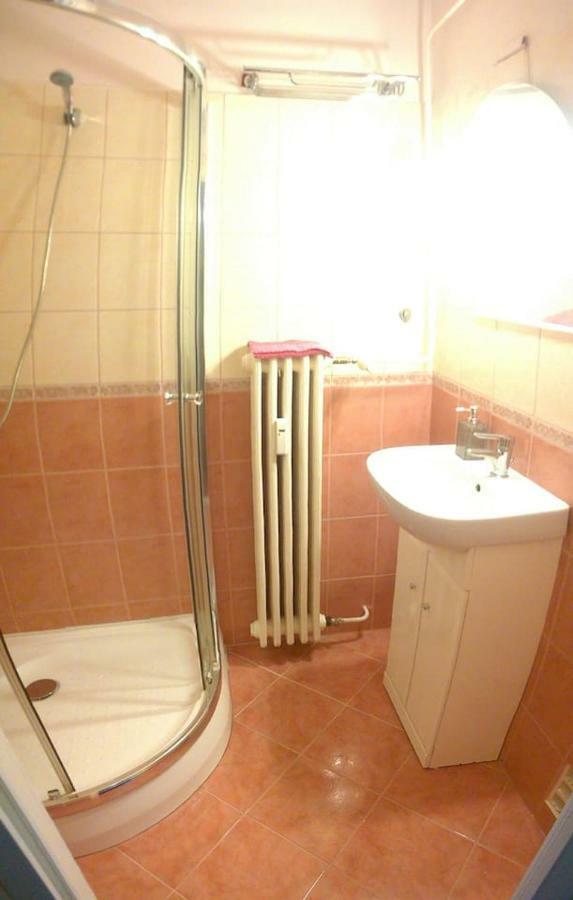 Startpont Apartman Pécs Esterno foto